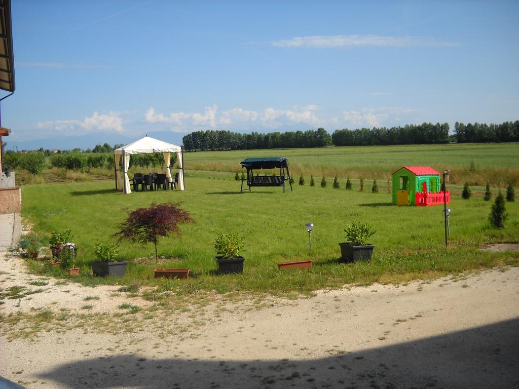 رونكاد Agriturismo Campi Di Grano المظهر الخارجي الصورة