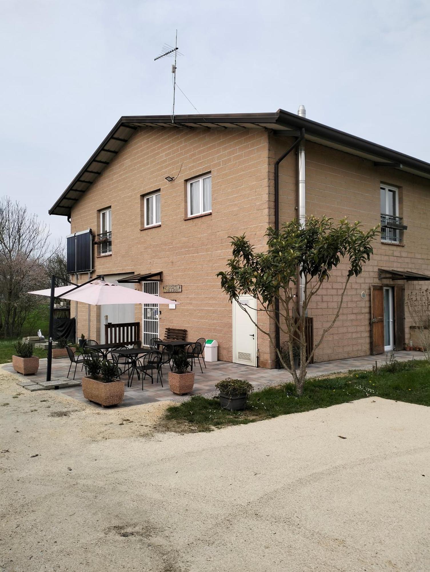 رونكاد Agriturismo Campi Di Grano المظهر الخارجي الصورة