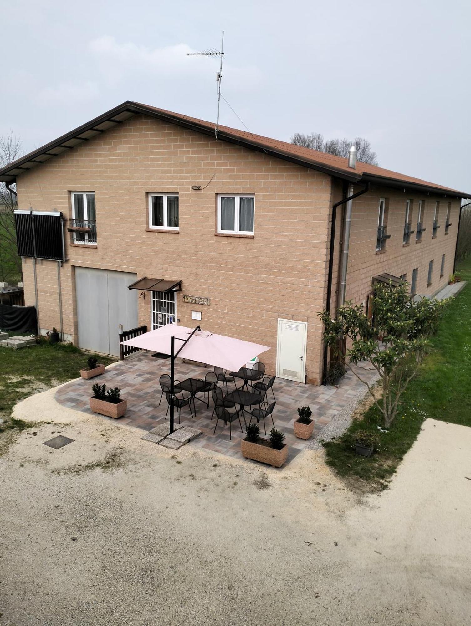 رونكاد Agriturismo Campi Di Grano المظهر الخارجي الصورة