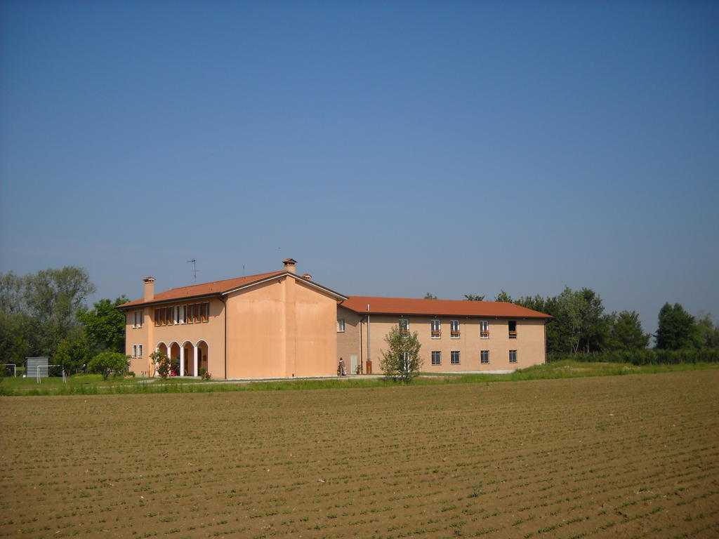 رونكاد Agriturismo Campi Di Grano المظهر الخارجي الصورة
